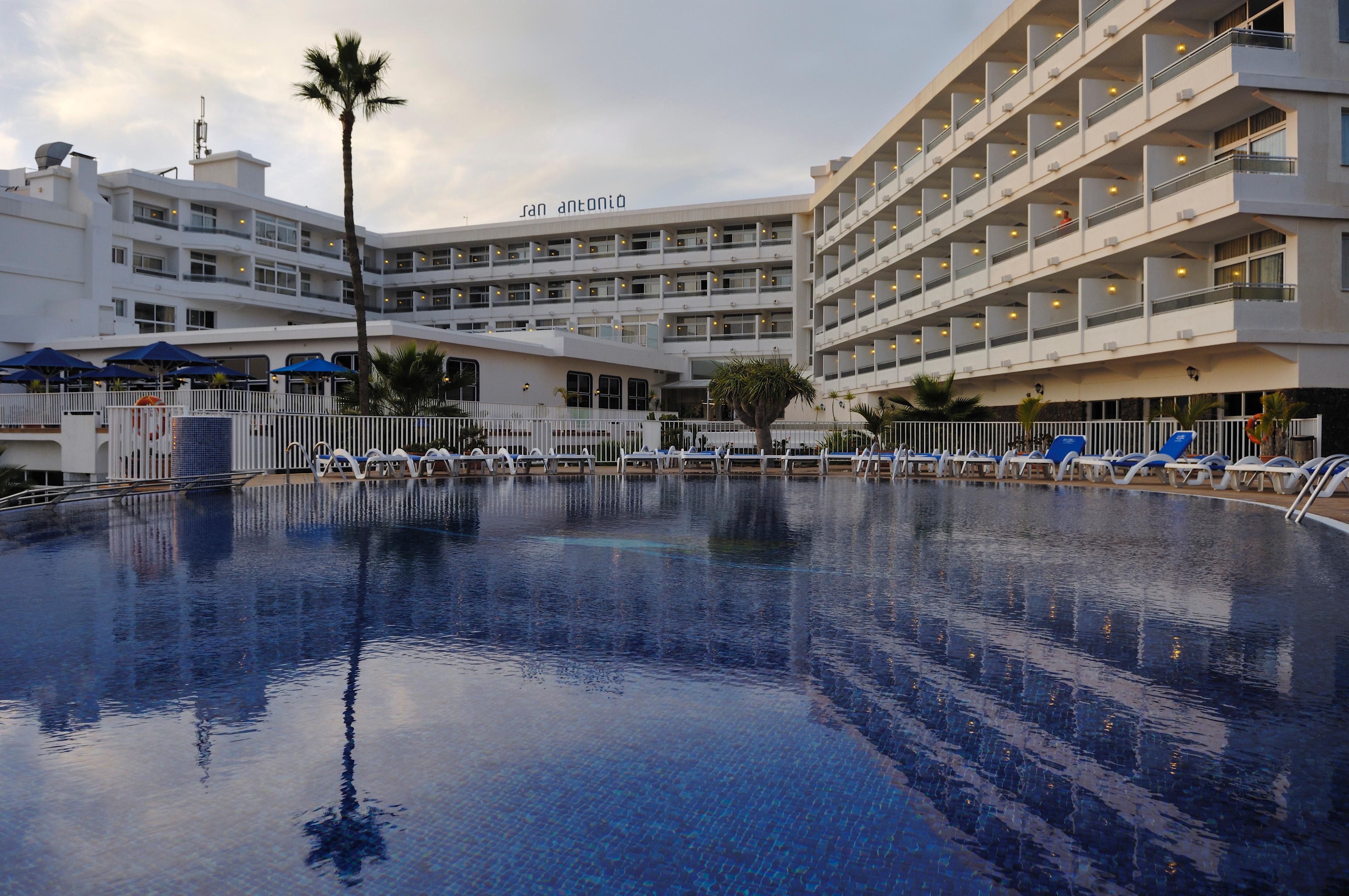 Vik Hotel San Antonio Puerto del Carmen  Dış mekan fotoğraf