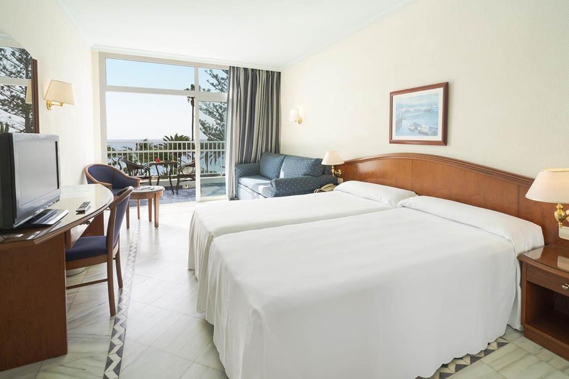Vik Hotel San Antonio Puerto del Carmen  Dış mekan fotoğraf